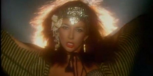 Kate Bush – Babooshka