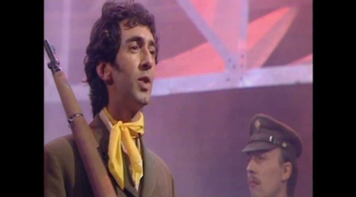 Jona Lewie – Stop The Cavalry